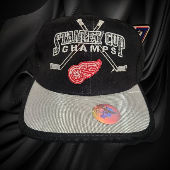 1998 Detroit Red Wings Stanley Cup Champs Velcroback Starter Hat with Tags - Picture 1 of 7